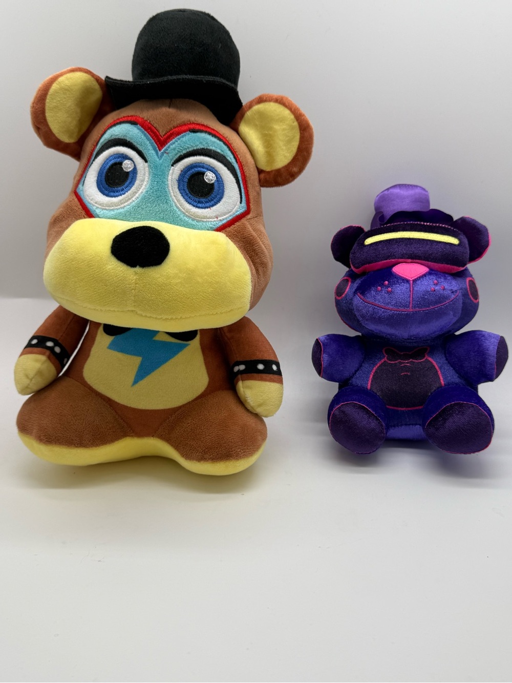 FNAF Security Breach Glamrock Freddy Plush Lot Blacklight Y2K Gamer